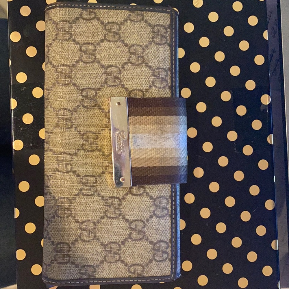 Gucci coated canvas wallet